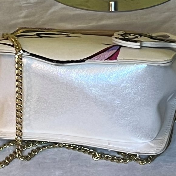 Danielle Nicole Disney Beauty and the Beast Mrs. Potts & Chip Handbag - Picture 5 of 10